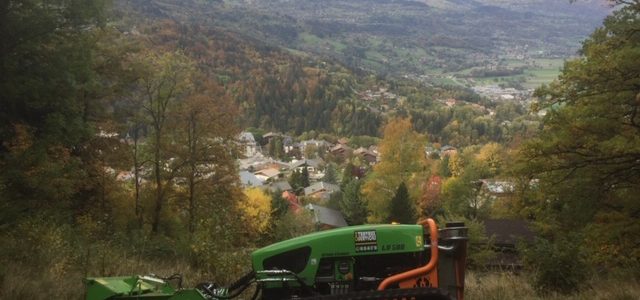 Broyage Débroussaillage avec Robot Broyeur sur chenilles à Sallanches, Cordon , Passy